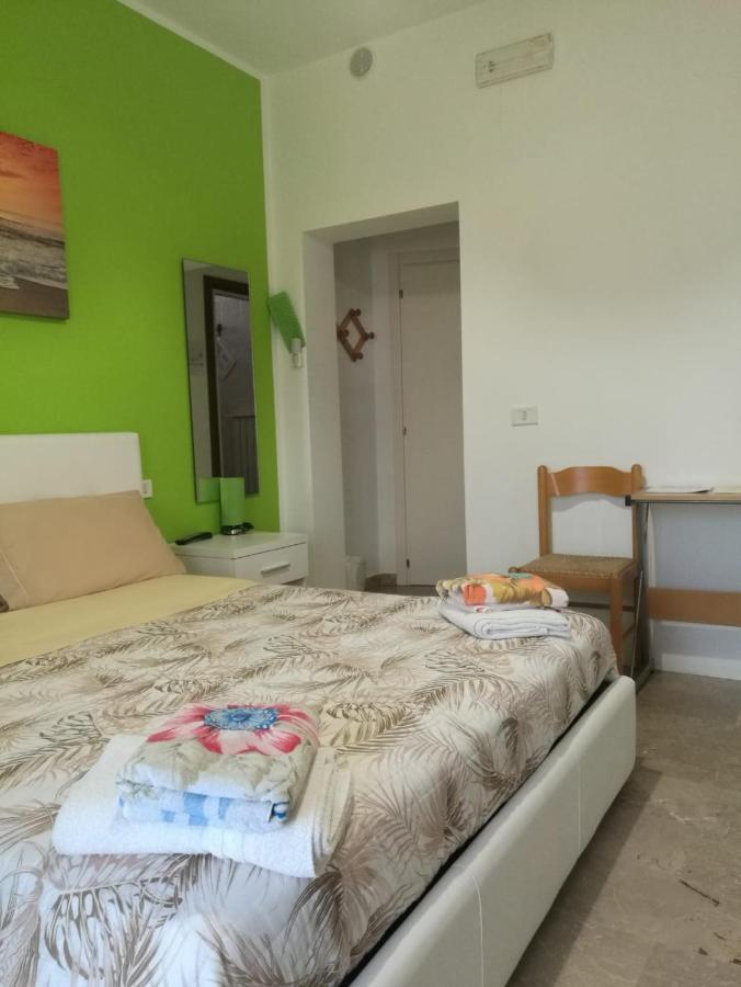 Le Magnolie B&B Roseto Degli Abruzzi Exterior foto
