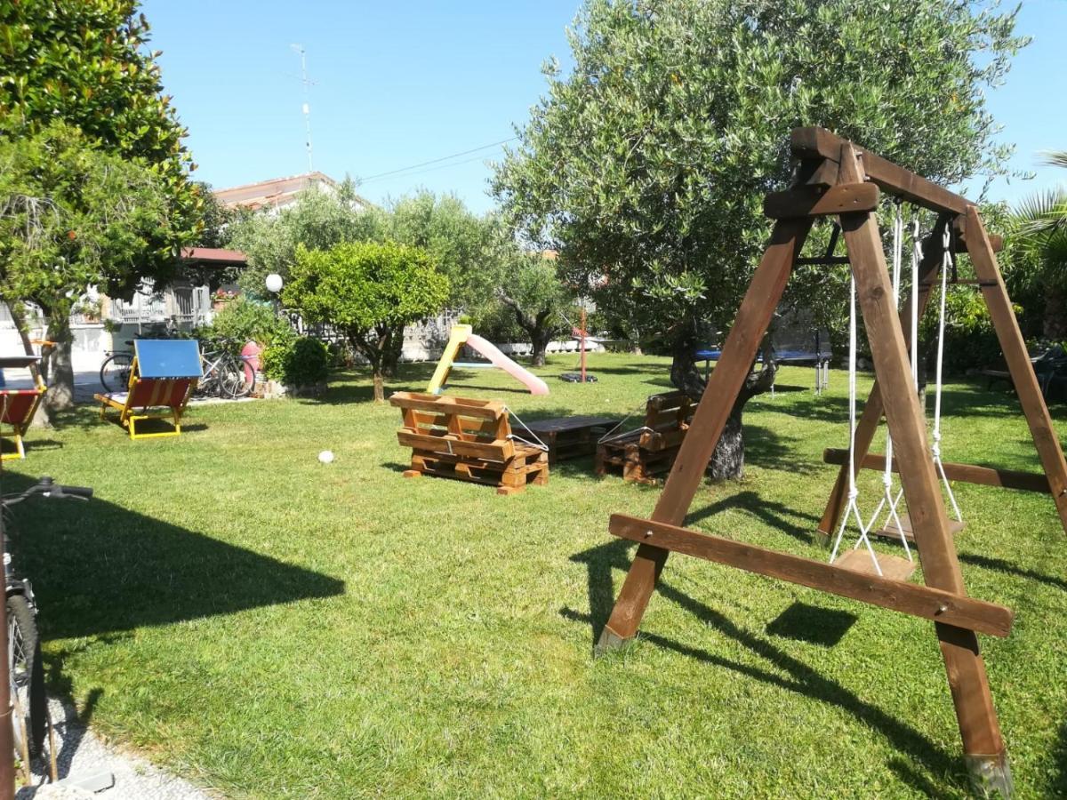 Le Magnolie B&B Roseto Degli Abruzzi Exterior foto